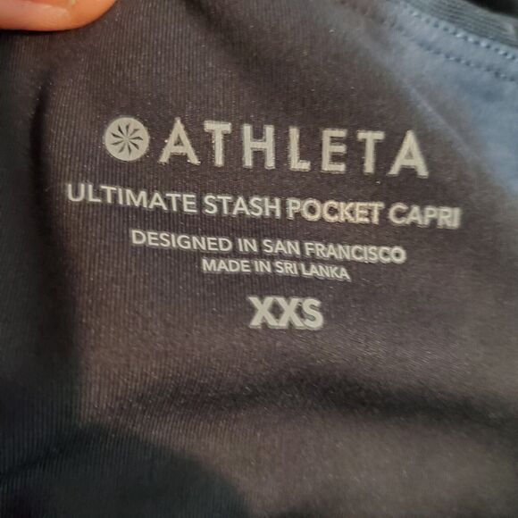 Athleta Ultimate Stash Pocket Capri Black Leggings Size XXS NWT - Picture 8 of 12